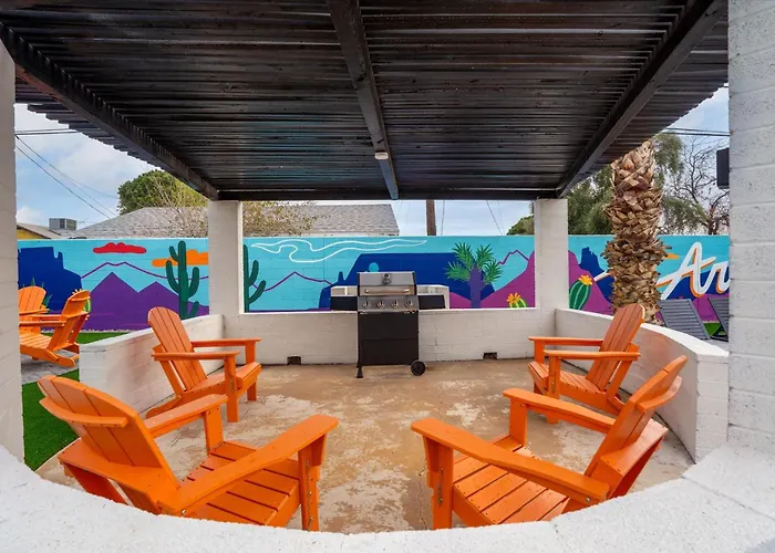 Holiday home 8br Retreat With Private Pool & Arcade, Sleeps 18 *
